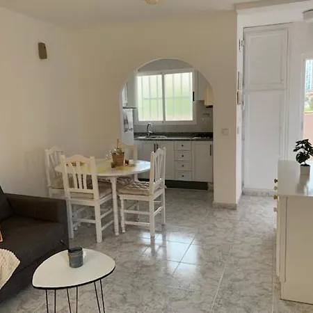 Js Playa Apartmán *